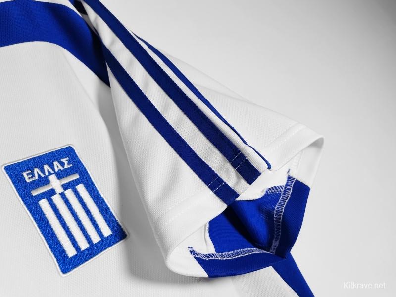 Retro 2004 Greece Away Soccer Jersey