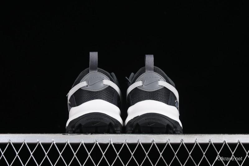 Nike TC 7900 Retro Chunky Dad Shoes with Reflective Swoosh and Cushioned Sole - DD9682-001