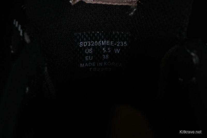 New Balance CRV CAP V2 Casual Sneakers with Flat Sole and Mesh Upper - SD3205BB2