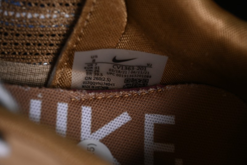 Nike Sacai VaporWaffle 3.0 Fashion-Forward Sneakers with Hybrid Design - CV1363-201