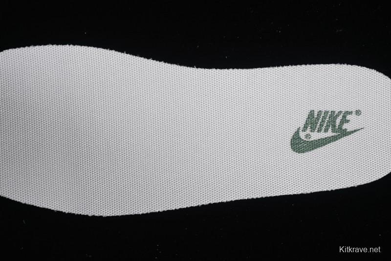 Stussy x Nike SB Dunk Low Retro Premium Casual Sneakers - DQ1098-340