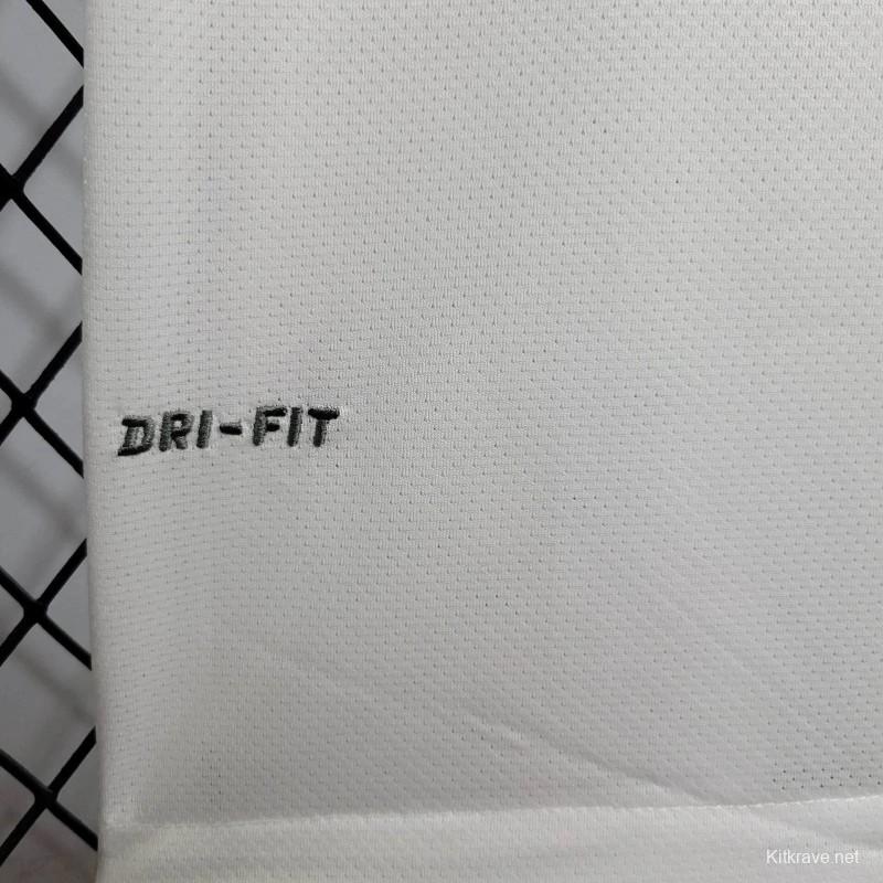 10/11 Retro Juventus Away Jersey