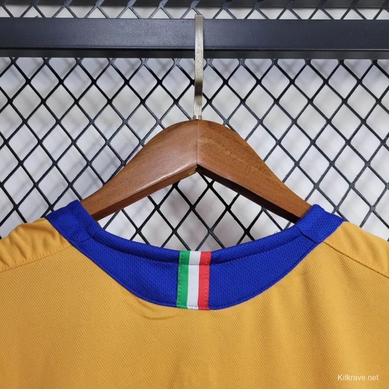 2005/06 Retro Juventus Third Jersey