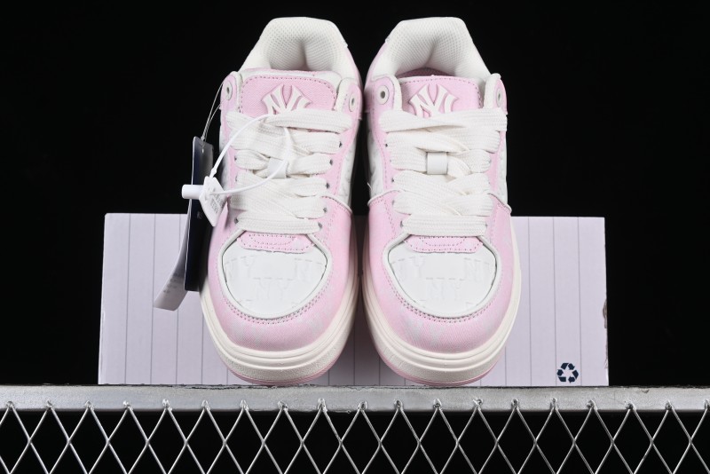 New York Yankees MLB Chunky Liner Classic Monogram Lightweight Platform Sneakers with 6cm Height Increase - 3ASXCMN4N50PKS