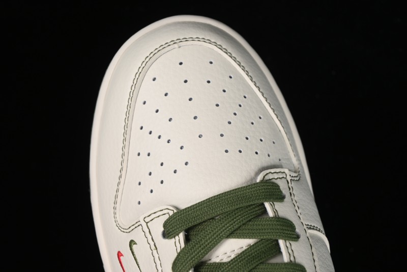 Nike SB Dunk Low Supreme Collaboration - Military Green Double Swoosh Anniversary Custom Low-Top Casual Sneakers - XX2025-319