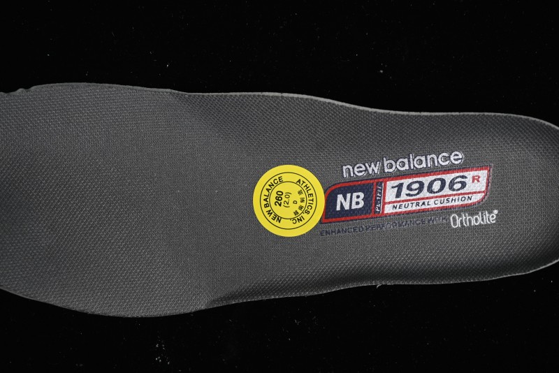New Balance 1906 Series Retro Dad Style Casual Running Shoes - M1906RB