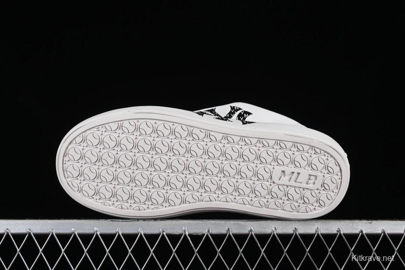 MLB Chunky Classic Base Heel Monogram Lightweight Platform Sneakers with 6cm Height Boost - 3ASXCBH4N50BKS