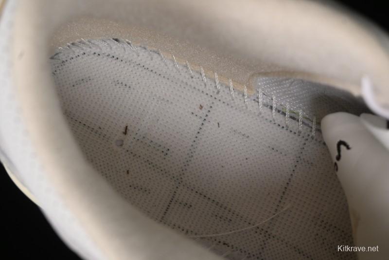 Nike Air Jordan 3 Retro Cactus Jack Collaboration High-Top Basketball Shoes with Soft Napa Leather and Visible Air Cushion - 136064-668