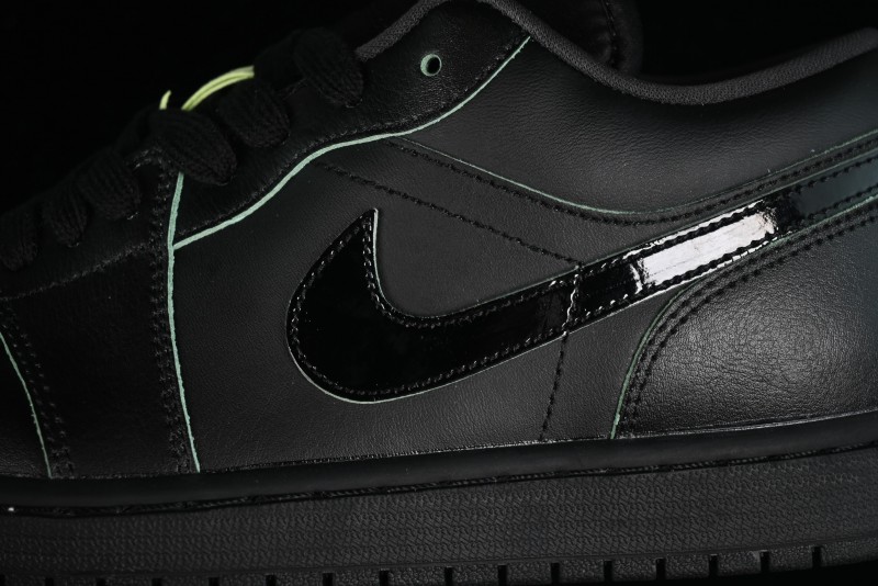 Nike Air Jordan 1 Low Black Cat Basketball Shoes - HM3690-001