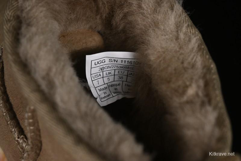 UGG Classic Ultra Mini Short Boots with Genuine Australian Sheepskin and TREADLITE Outsole - 1116109