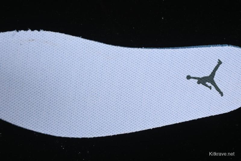 Nike Air Jordan 1 Mid Basketball Shoes in White/Oxidized Green - BQ6472-133