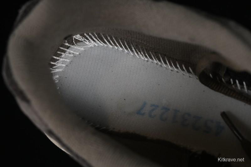 ASICS Gel-Kayano 14 Running Shoes with Breathable Design for Sports and Casual Wear - 1201A161-250