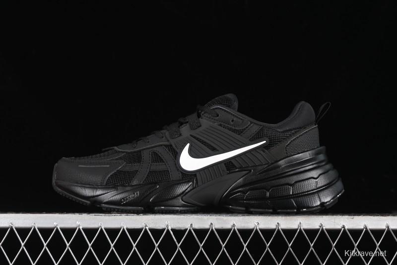 Nike Runtekk Run Retro Low-Top Running Shoes with Cushlon Midsole and Anti-Slip Design - HQ1582-001