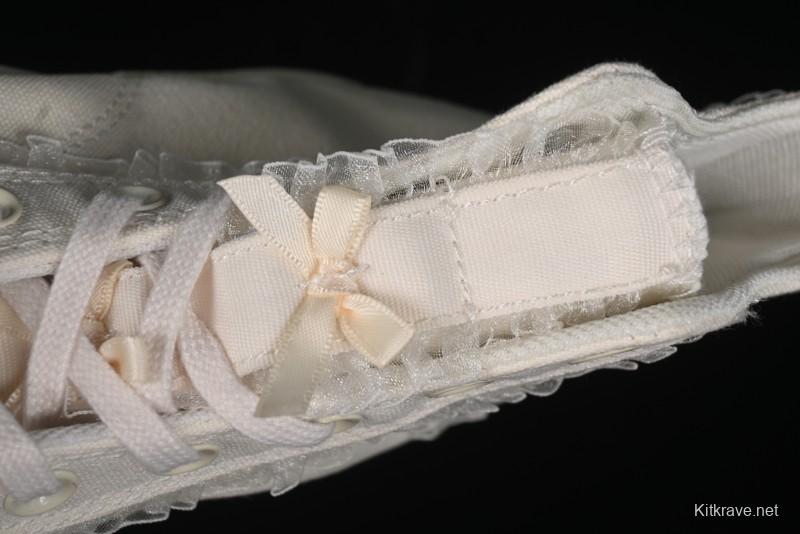 Converse Lifestyle Run Star Legacy Platform High Top Canvas Shoes with Mini Bow and Lace Trim - A10027C