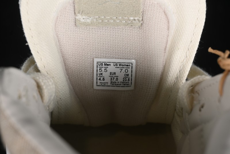 Vans Notre Premium Sk8-Hi High-Top Skate Shoes with Upgraded Suede and Linen Materials - VN000CR0BWQ