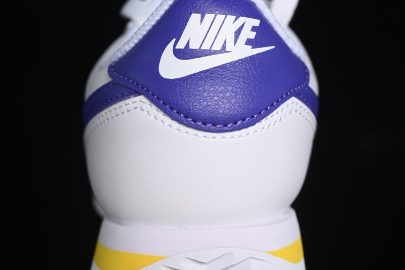 Nike Classic Cortez Leather Retro Running Shoes - DM4044-106