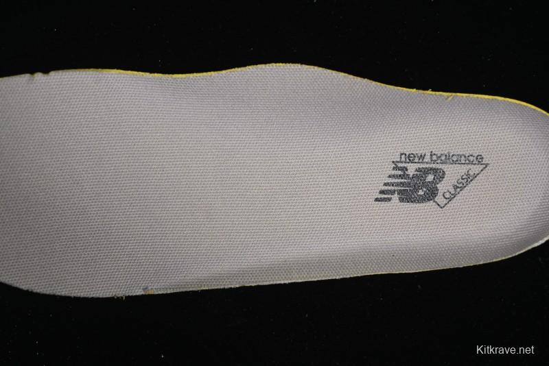 New Balance Made In USA 992 Classic Retro Running Sneakers with Superior Comfort - M992BK