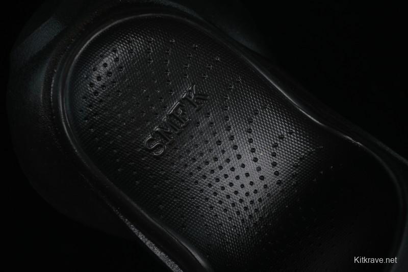 SMFK COMPASS Embossed One-Word Platform Slides - E9066