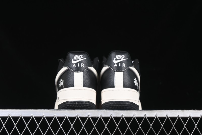 Nike Air Force 1 '07 Low Stussy Collaboration Black & White Swoosh Casual Sneakers - XZ6188-081