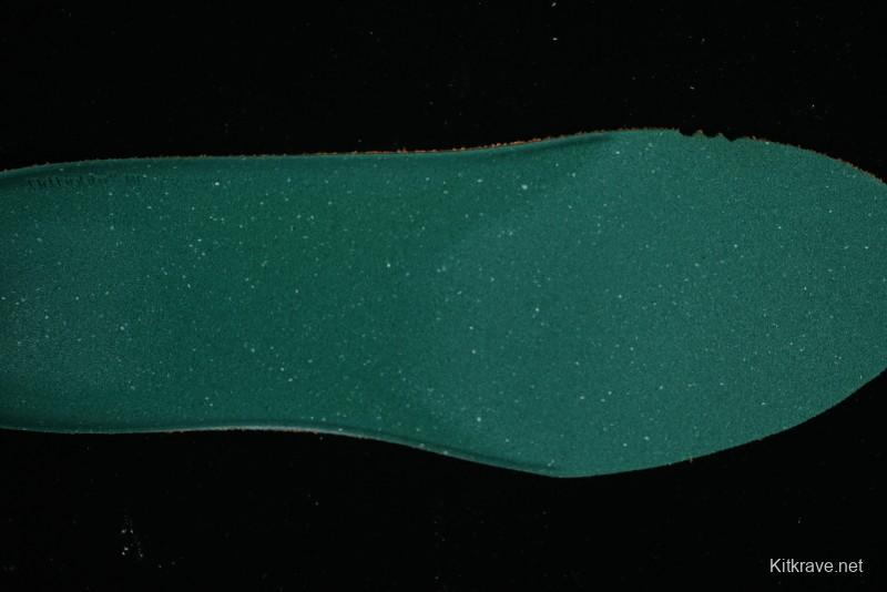 Nike ACG Mountain Fly 2 Low GTX SE Outdoor Hiking Shoes with GORE-TEX and React Foam - DV7903-100