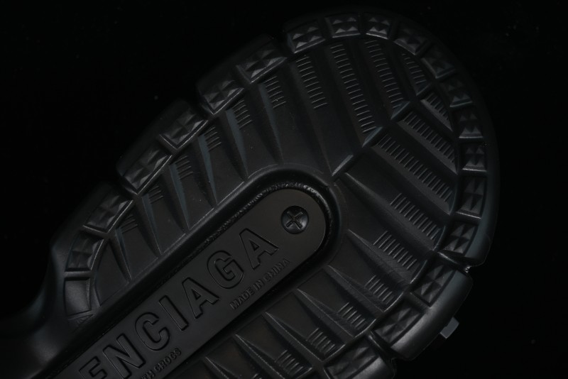 Balenciaga Hardcrocs Slide EVA Round-Toe Ultra Thick Sole Clog Sandals - W1S8N1010