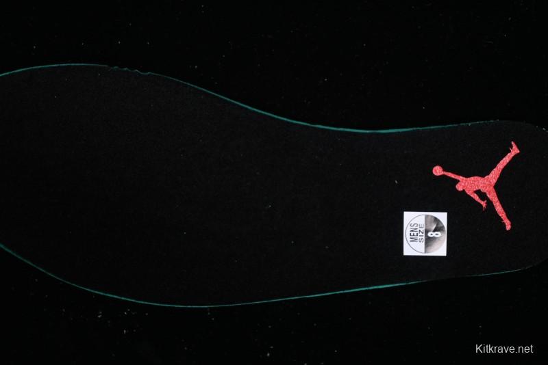 Nike Air Jordan 4 Remastered Retro Sneakers in White Green with Gum Sole - FQ7939-007