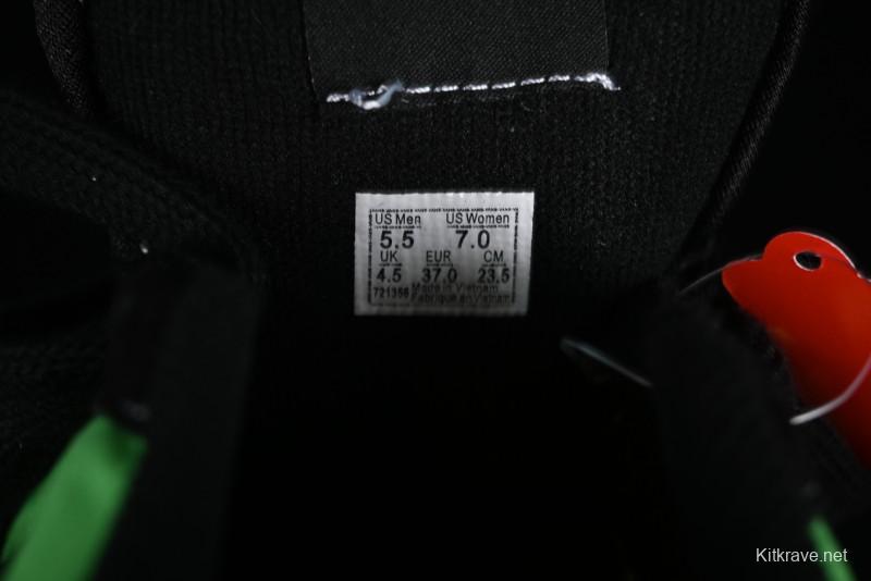 Vans Classics Knu Skool Retro Sneakers with Thickened Tongue and Enlarged Toe - VN0009QCSWE