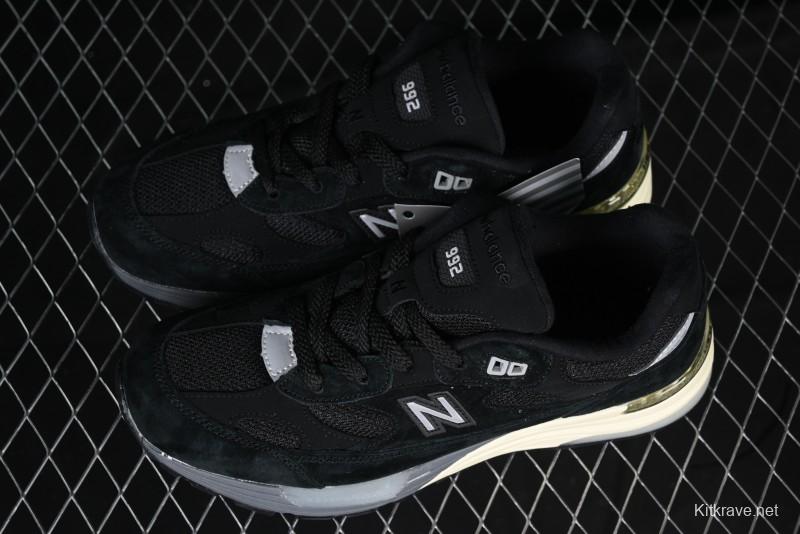 New Balance Made In USA 992 Classic Retro Running Shoes with Superior Cushioning - M992BL