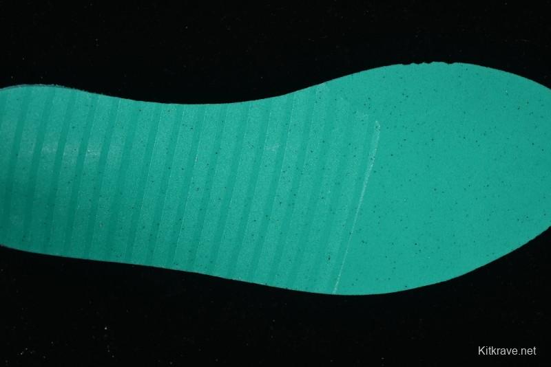 Nike Air Jordan 4 Remastered Retro Sneakers in White Blue - FQ7939-104