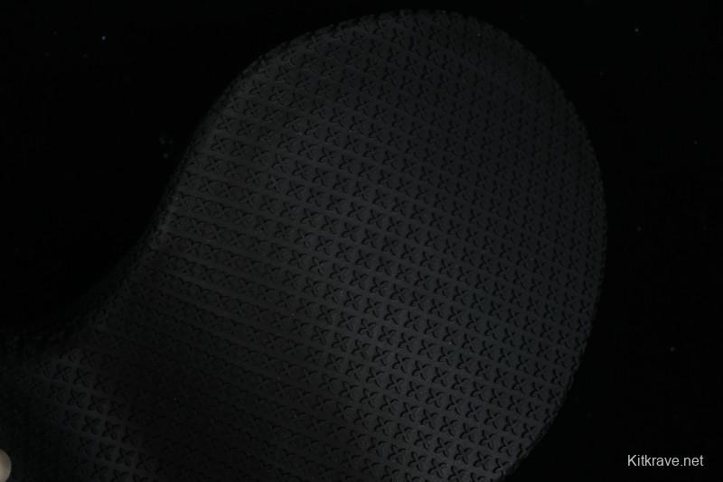 SMFK COMPASS Embossed One-Word Platform Slides - E9066