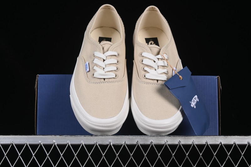 Vans Authentic Reissue 44 Low-Top Casual Skate Shoes - VN000CQA4A3