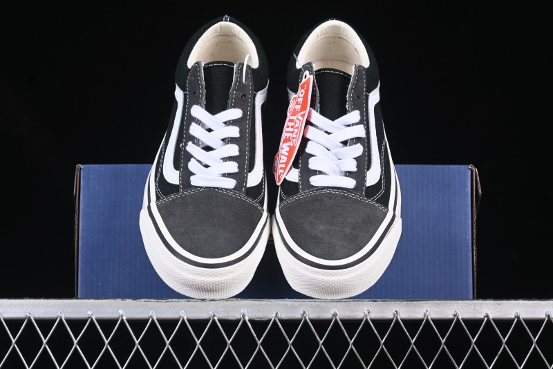 Vans Premium Old Skool 36 Retro Skate Shoes with Cushioned Insole - VN000D56239