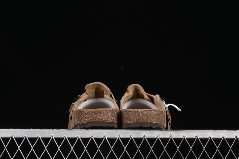 Birkenstock Arizona Soft Footbed Sandals with Suede Leather and Lambswool Lining - G.D4