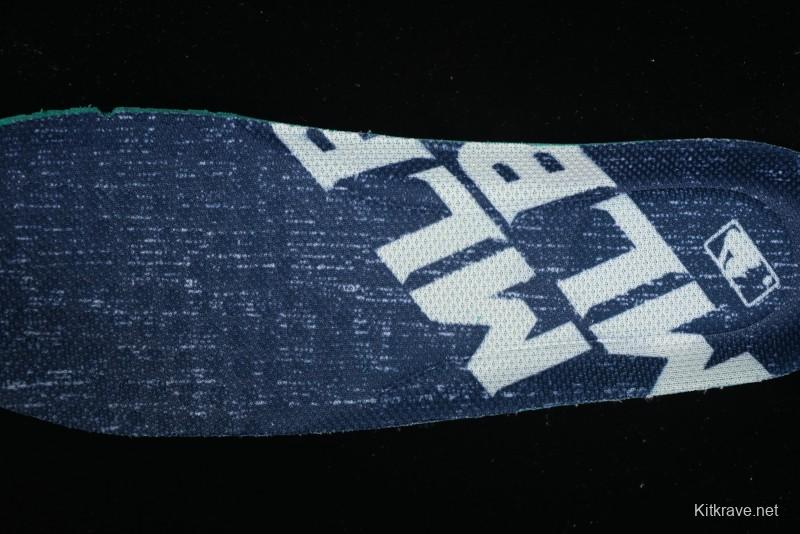 New York Yankees MLB Chunky Liner Lightweight Platform Sneakers with Hook and Loop Closure - 3ASXV015N50BLS