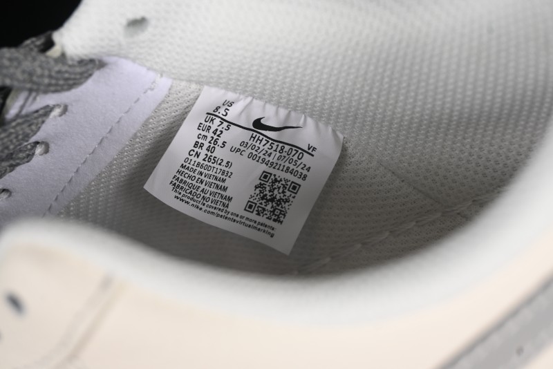 Nike Air Force 1 '07 Low Collaboration Sneakers with Double Swoosh Design - HH7518-070
