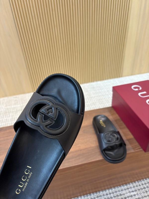 2025 Women Gucci Black Leather Slippers Interlocking G LY00230