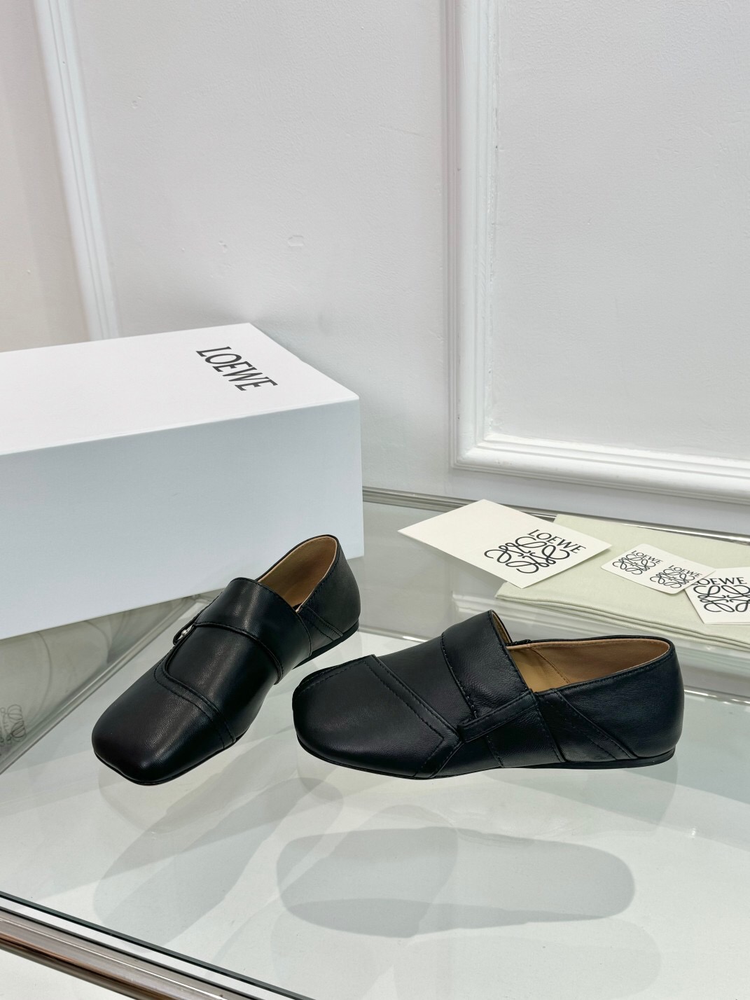 2025 Women Loewe Black Leather Loafers LY00291