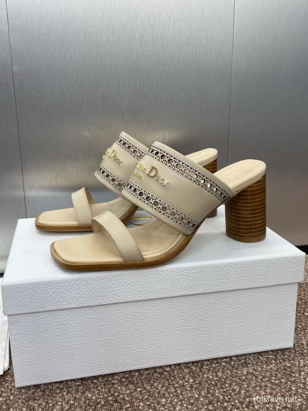 2025 Women Dior Beige Leather Slippers KFY00310