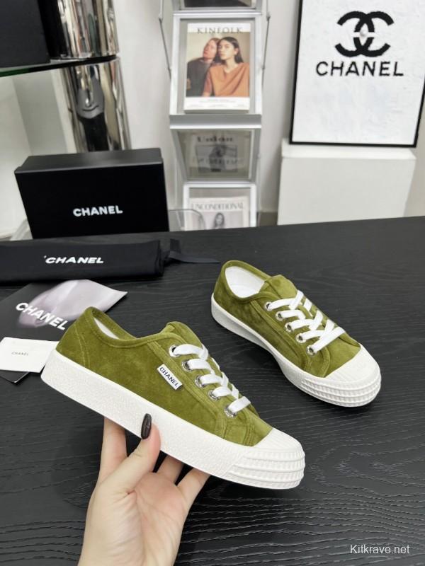 2025 Women Chanel Green Suede Casual Sneakers LY00230