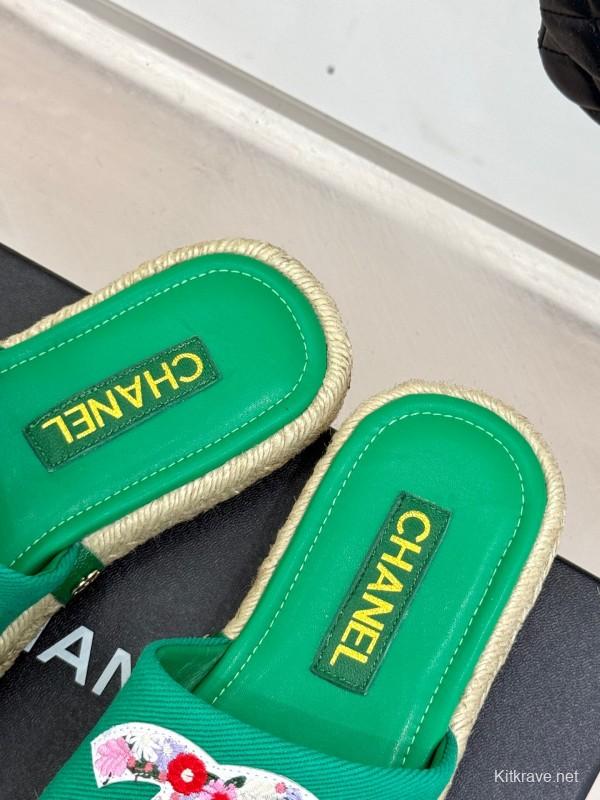 2025 Women Chanel Green Canvas Leather Slippers Embroidered KFY00230