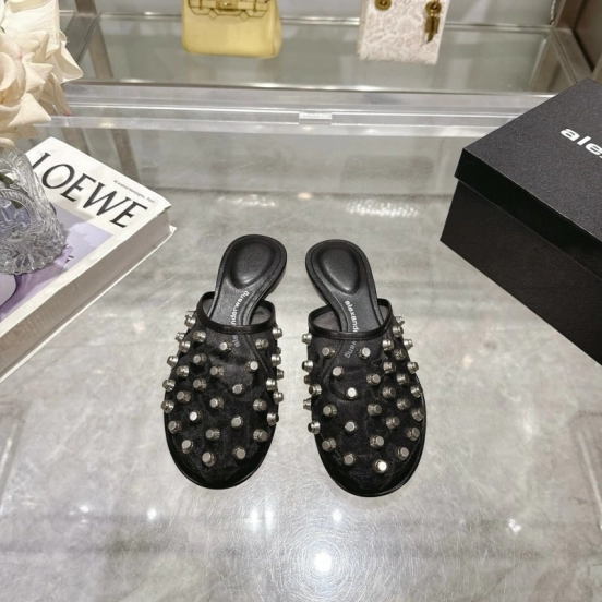 2025 Slippers Alexander Wang Black Leather Studded LY00310