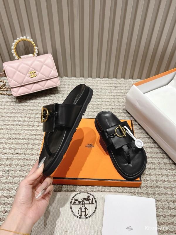 2025 Slippers Hermès Black Leather Slippers LY00270