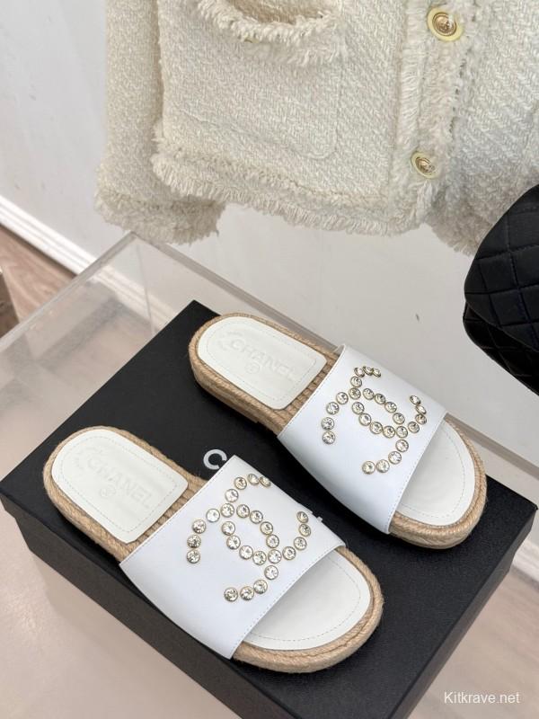 2025 Women Chanel White Leather Slippers Rhinestone KFY00230