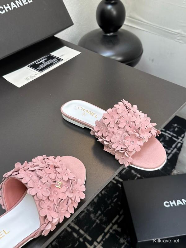 2025 Women Chanel Pink Suede Slippers