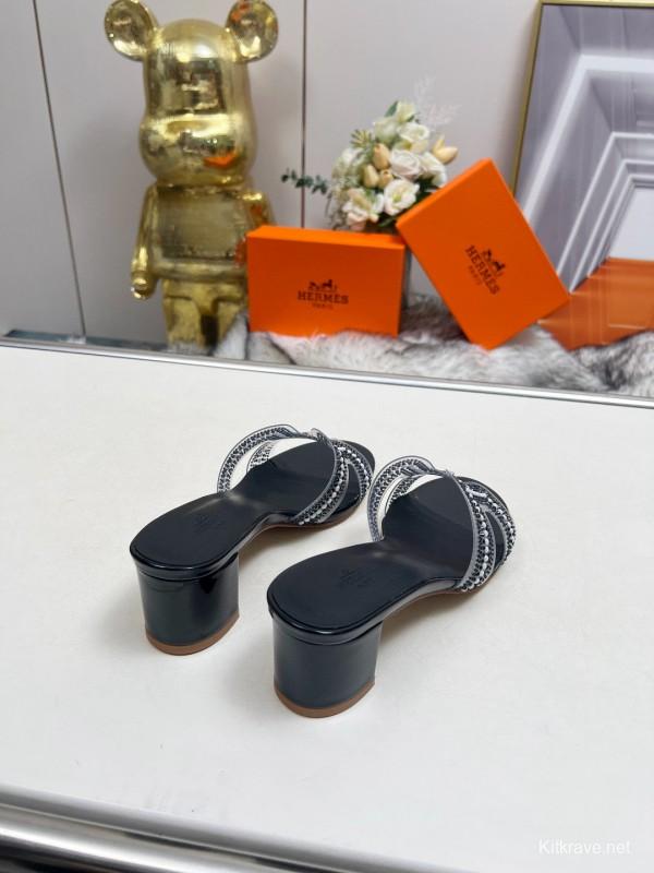 2025 Women Hermès Black Leather Slippers H Pattern MJ00180