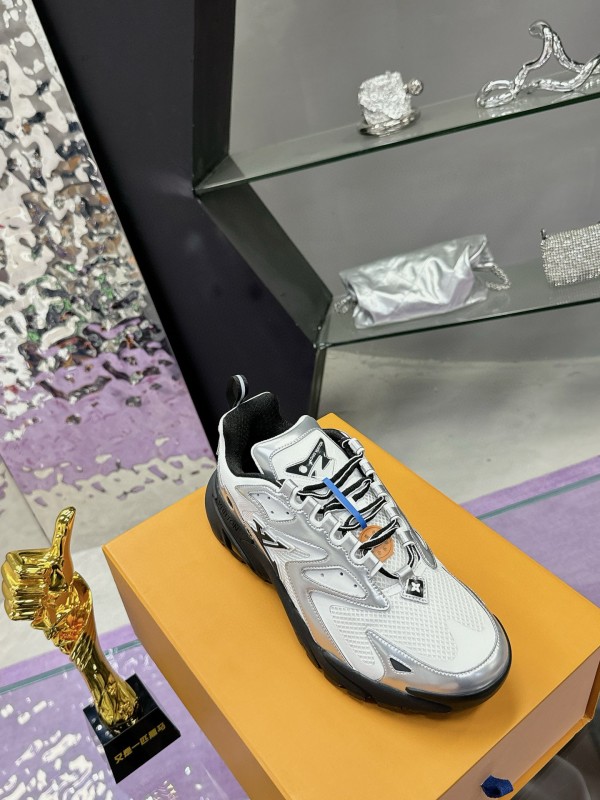 2025 Men Louis Vuitton White Black Mesh Leather Sneakers LY00320