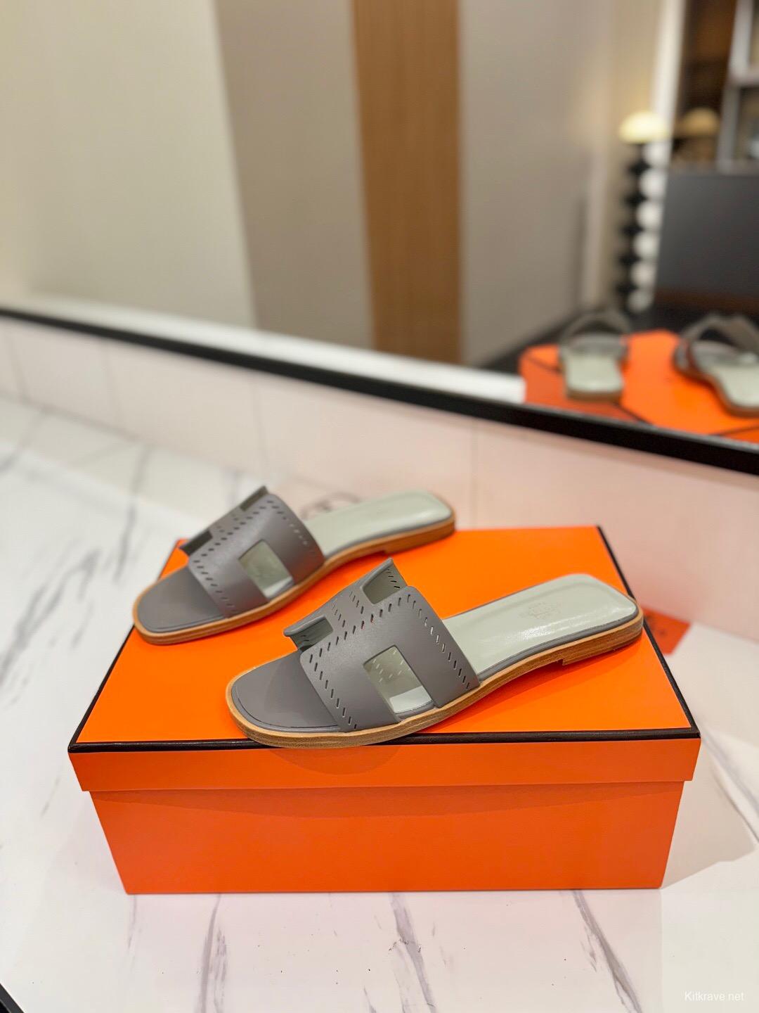 2025 Women Hermès Gray Leather Slippers