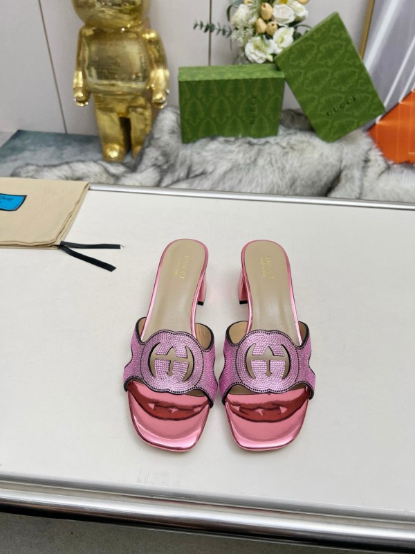 2025 Gucci Pink Leather Slippers
