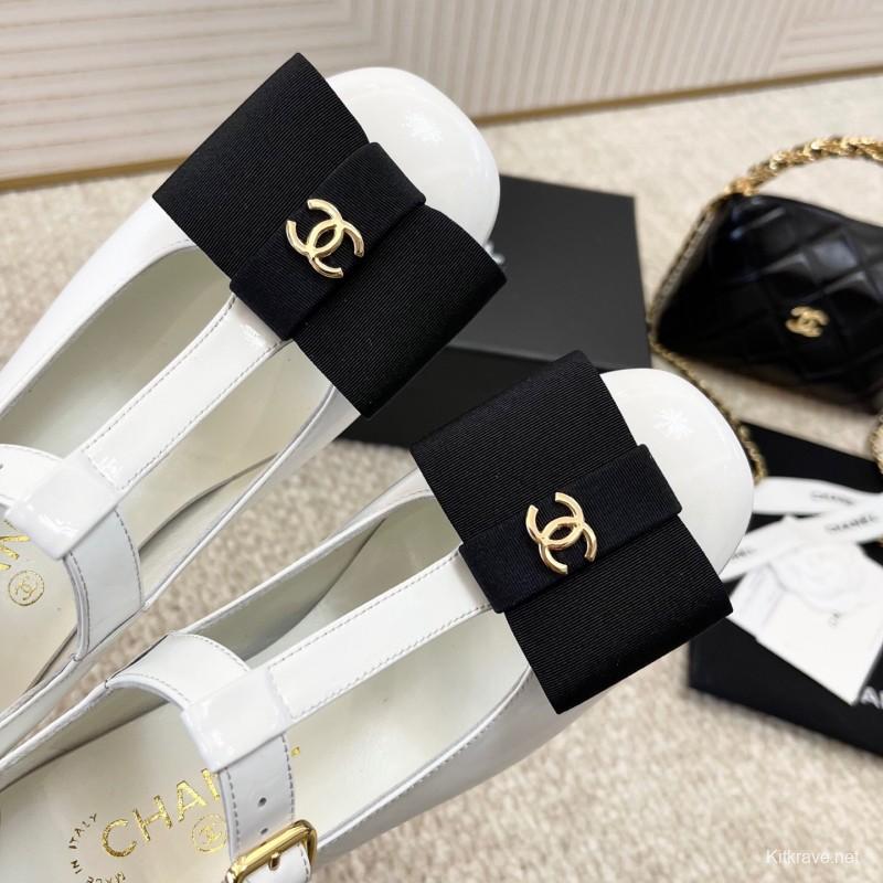 2025 Women Chanel White Black Leather Mary Jane Bow KFY00310