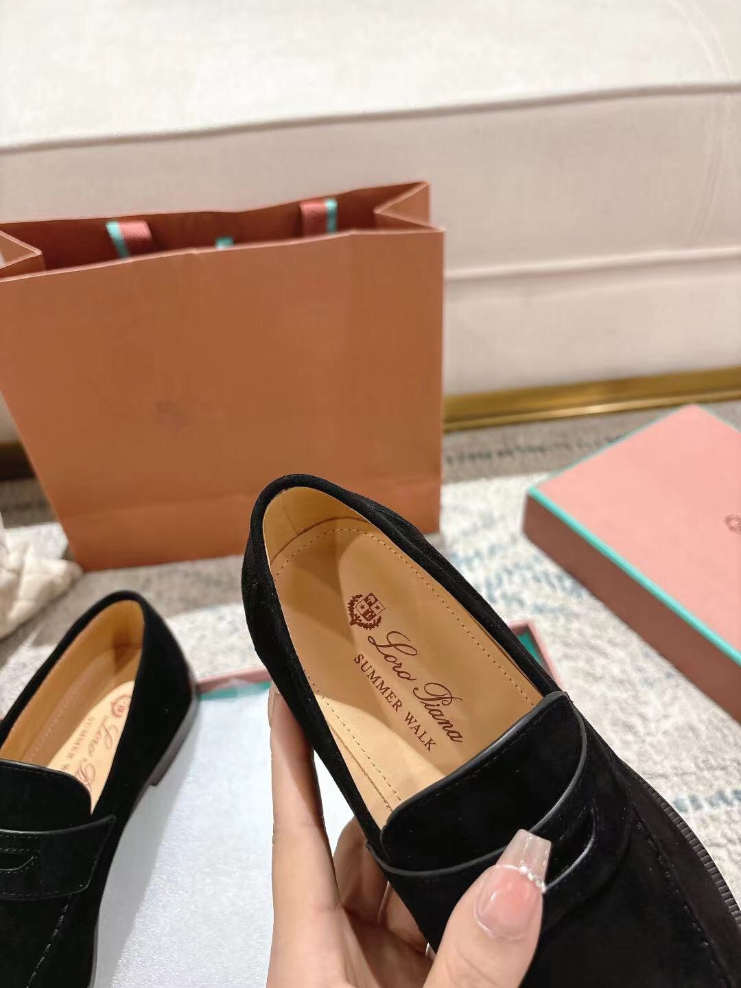 2025 Women Le Parmentier Black Suede Loafer LY00400